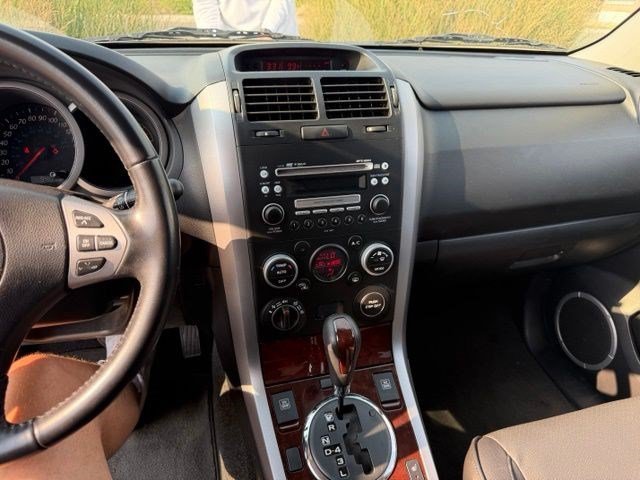JS3TD947984100374