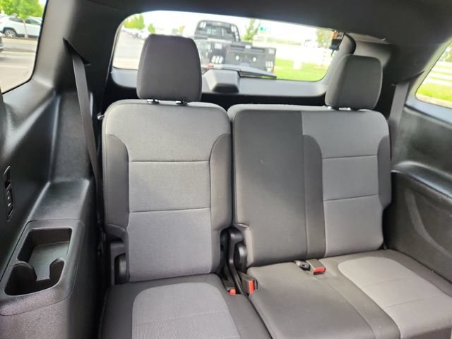 Used 2023 MOSAIC BLACK METALLIC Chevrolet LT Cloth image 31