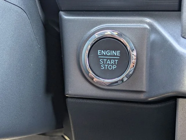 New 2026 Oxford White Ford XLT image 32