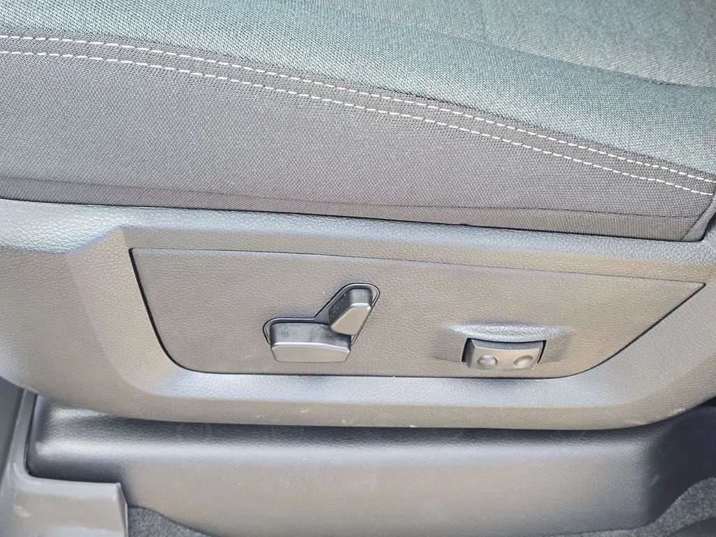 2026 RAM 2500 Big Horn - Photo 18