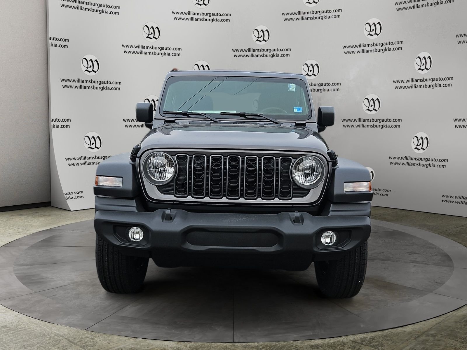New 2026 Granite Crystal Metallic Clearcoat Jeep Sport image 8