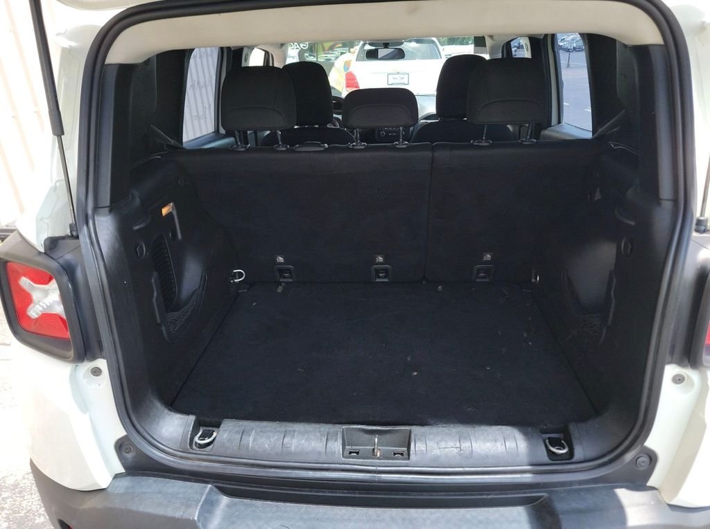 Used 2020 White Jeep Sport image 7