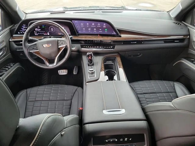 Used 2024 Black Cadillac Sport Platinum image 17