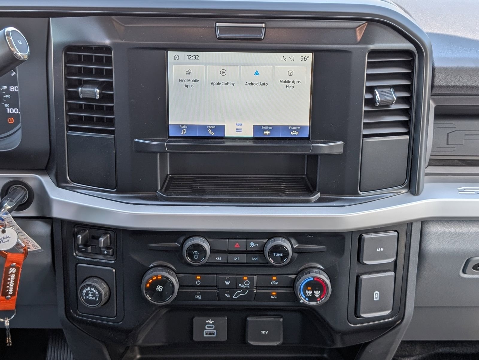 2025 Ford F-350 Super Duty Chassis Cab XL - Photo 17