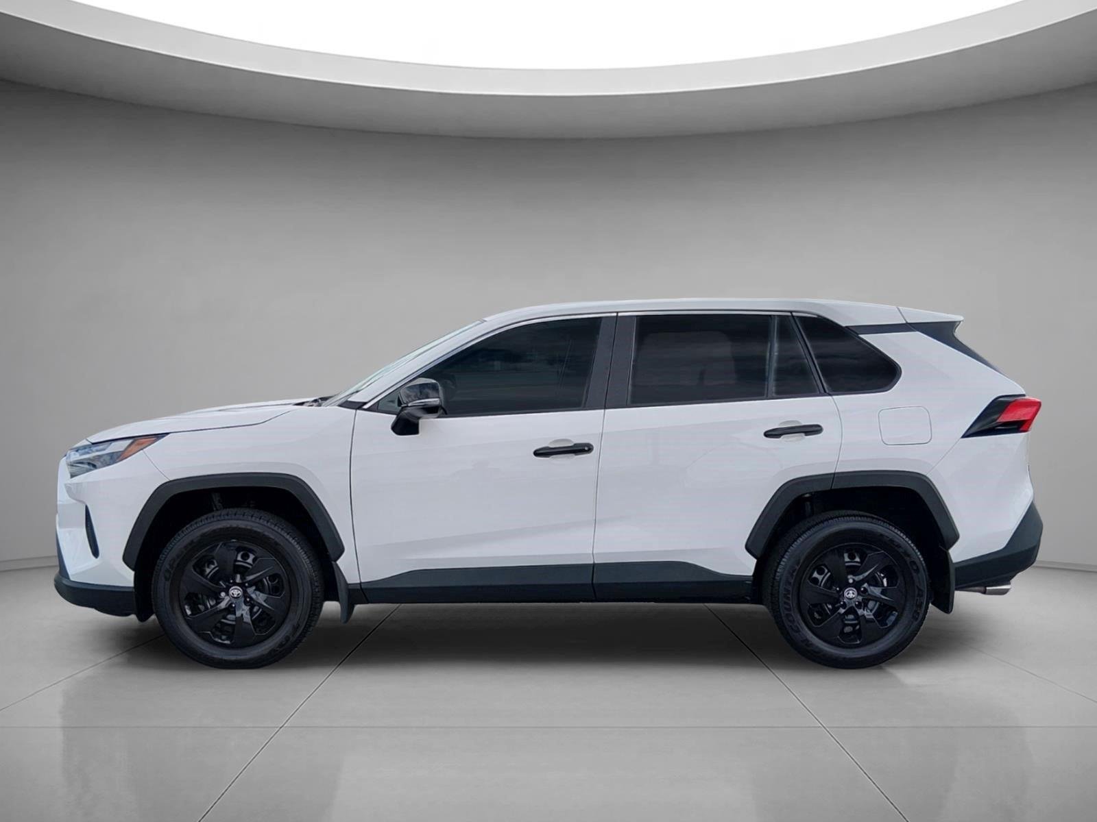 Used 2025 Ice Cap Toyota LE image 2