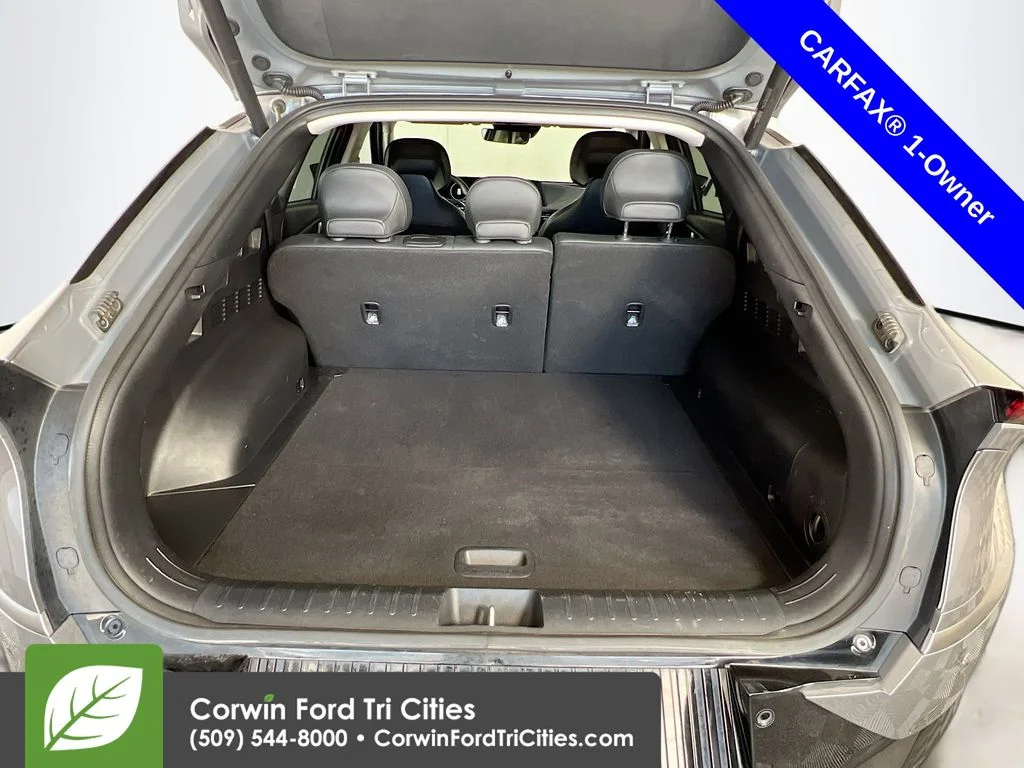 Used 2024 Gray Kia Wind image 15