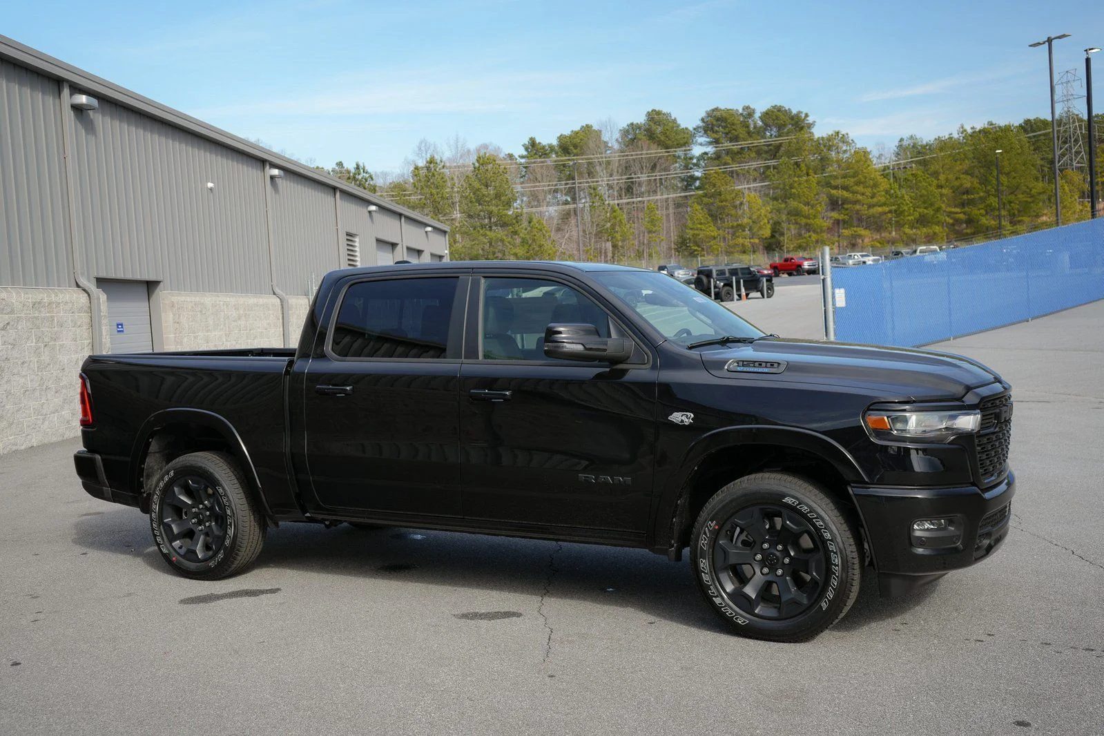 New 2026 Diamond Black Crystal Pearl-Coat Exterior Paint RAM Big Horn/Lone Star image 12