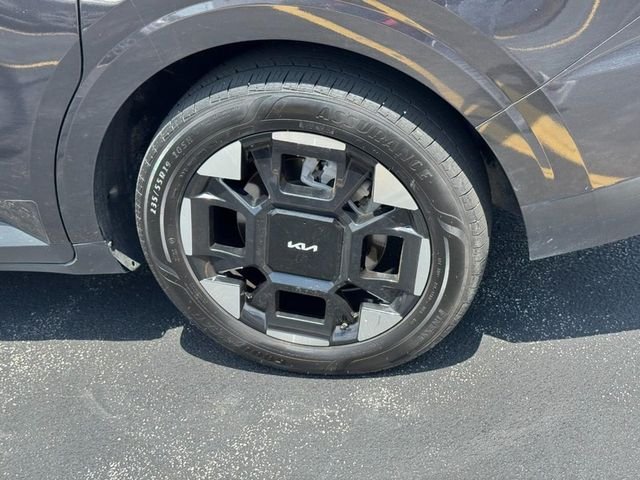 Used 2025 Metal Kia EX image 7