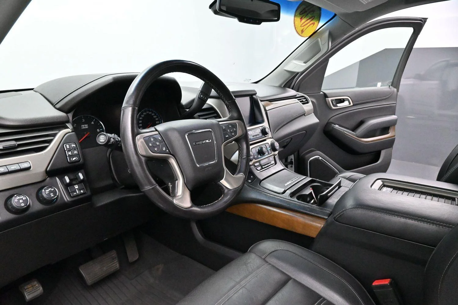 Used 2020 Summit White GMC Denali image 20