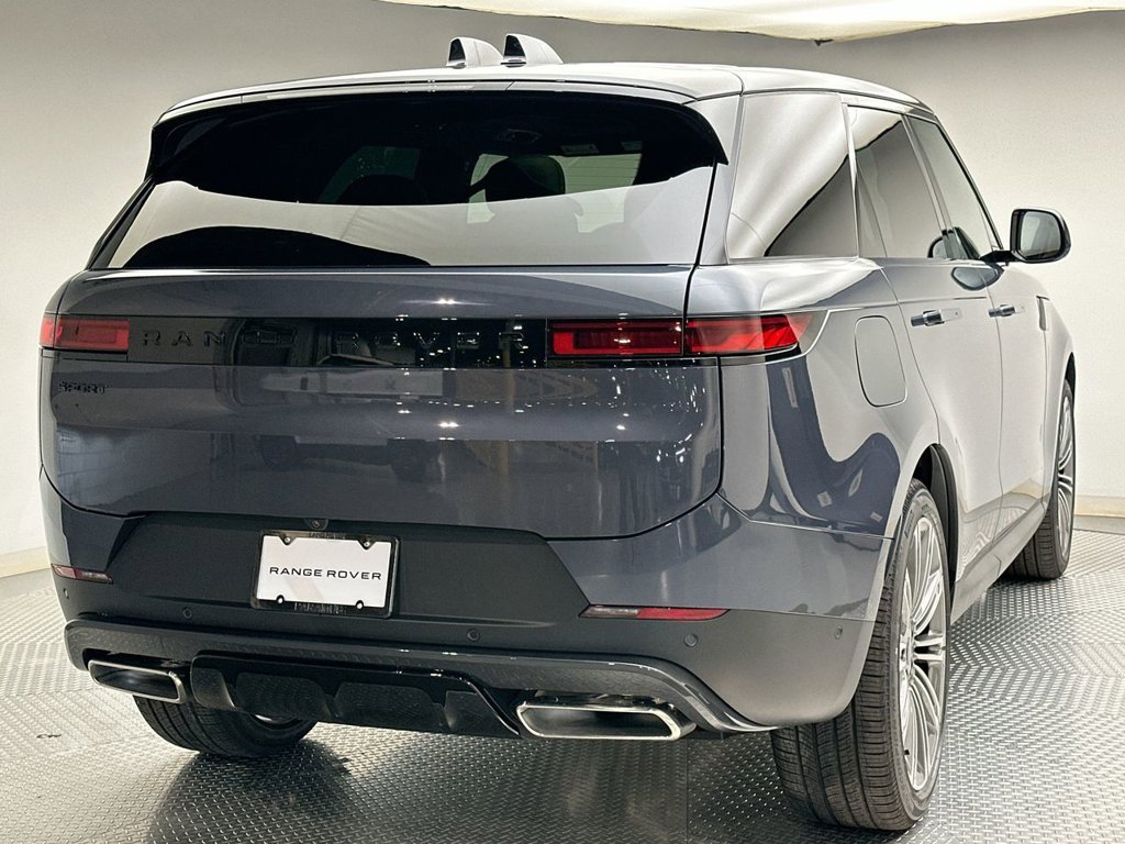 New 2027 Varesine Blue Land Rover SE image 3