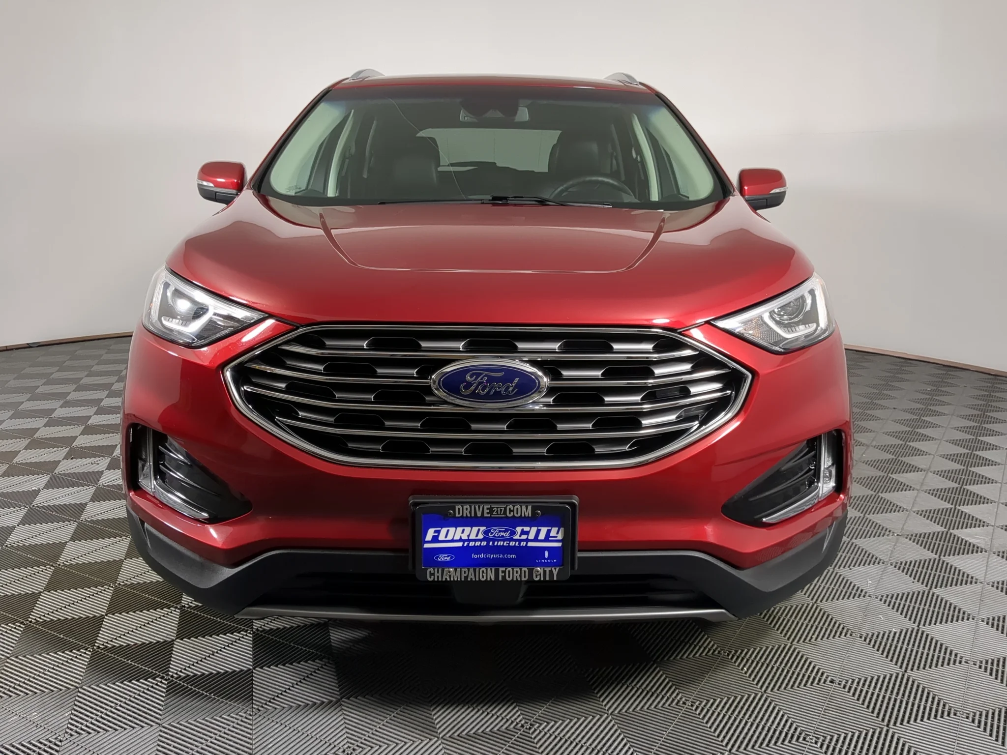 Used 2020 Rapid Red Metallic Tinted Clearcoat Ford SEL image 4