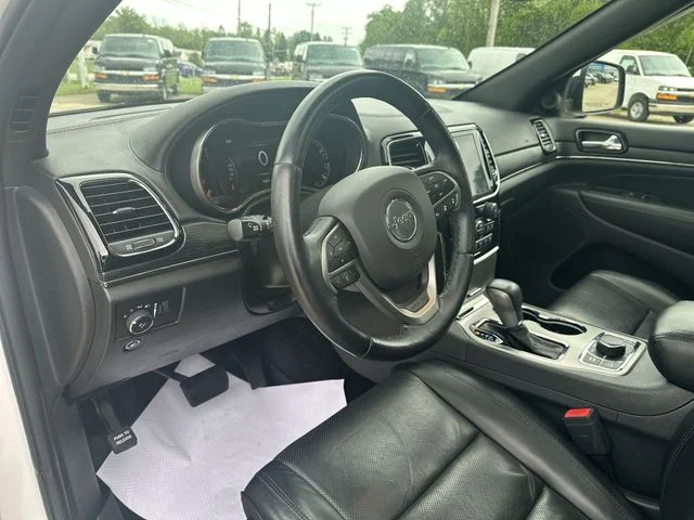 Used 2019 White Jeep Overland image 12