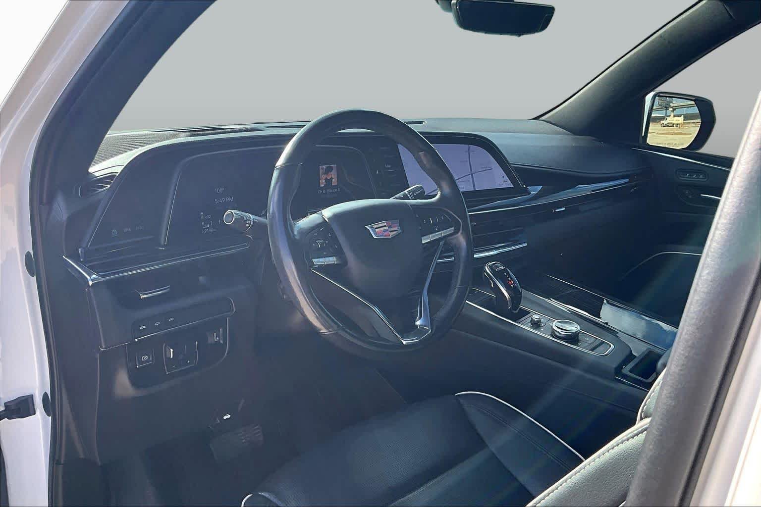 Used 2021 Crystal White Tricoat Cadillac Sport image 16