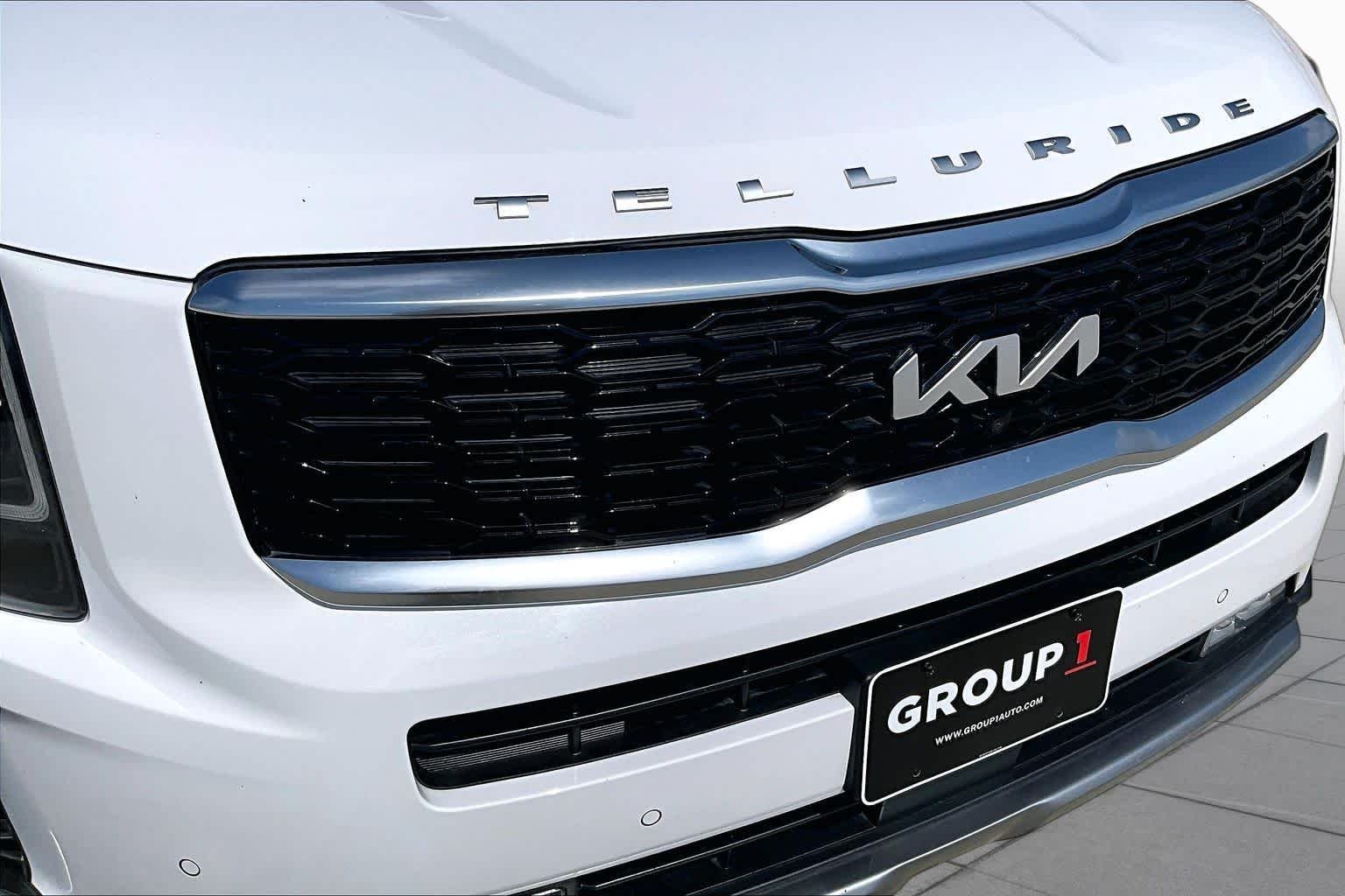 Used 2022 GLAC WHITE Kia SX image 28