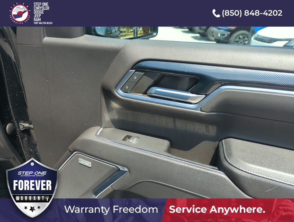 Used 2023 Black GMC Elevation image 32