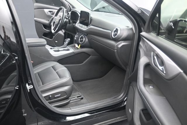 Used 2023 Black Chevrolet LT image 18
