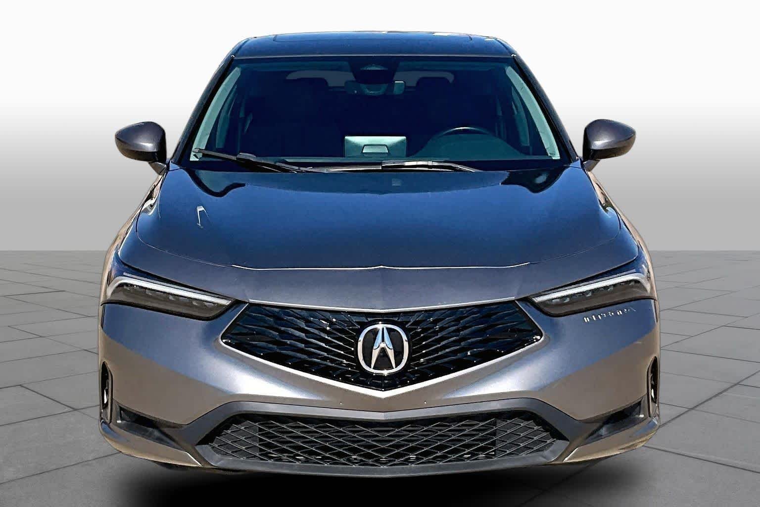 Used 2024 Liquid Carbon Metallic Acura  image 4