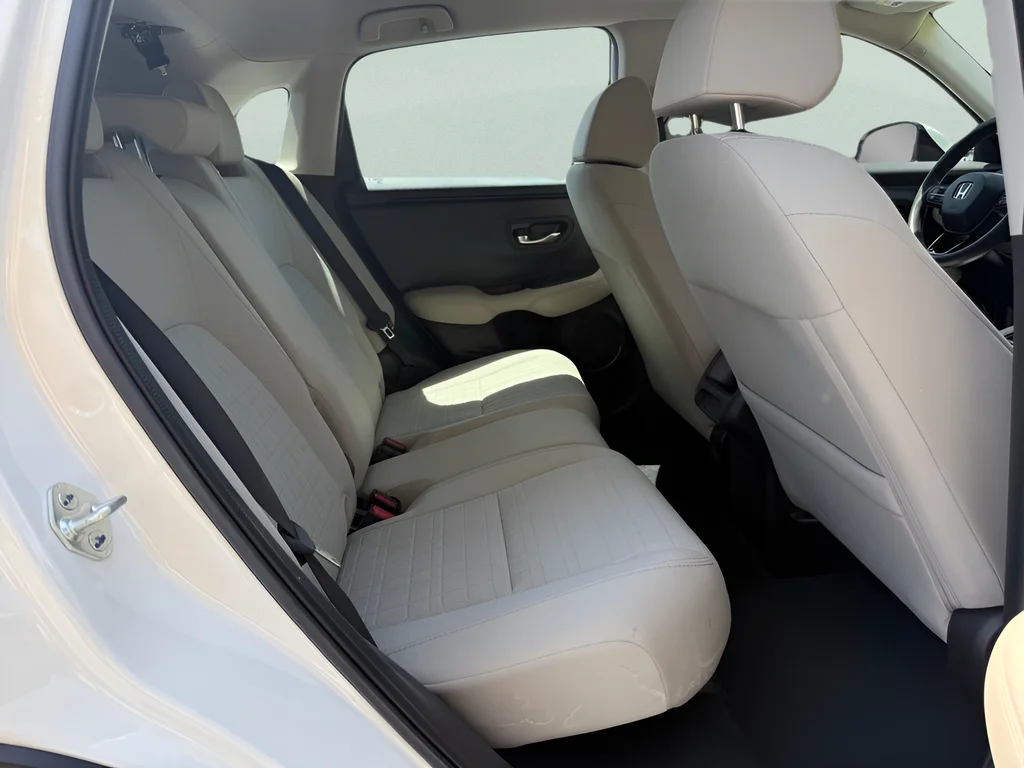 2025 Honda HR-V LX - Photo 12
