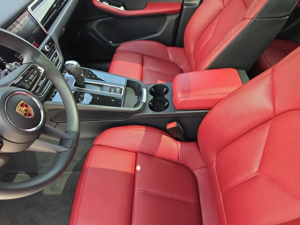 Used 2025 Black Porsche Base image 20