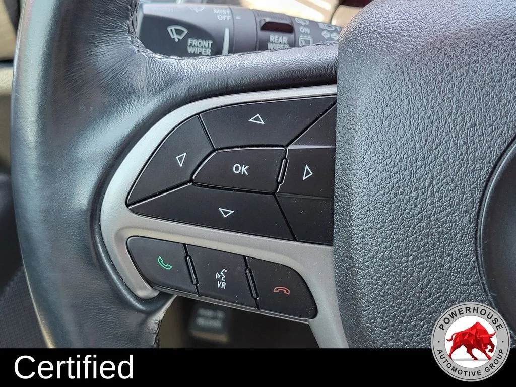 Used 2018 Gray Jeep Laredo E image 28