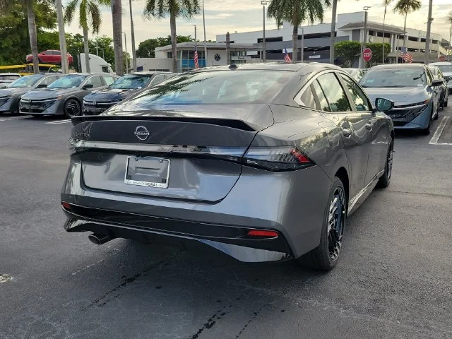 New 2027 Gun Metallic Nissan SR image 4
