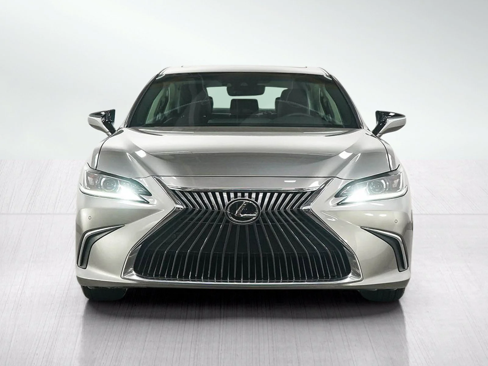 Used 2019 Moonbeam Beige Met Lexus  image 8
