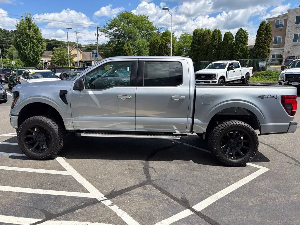 Used 2025 Iconic Silver Metallic Ford XLT image 6