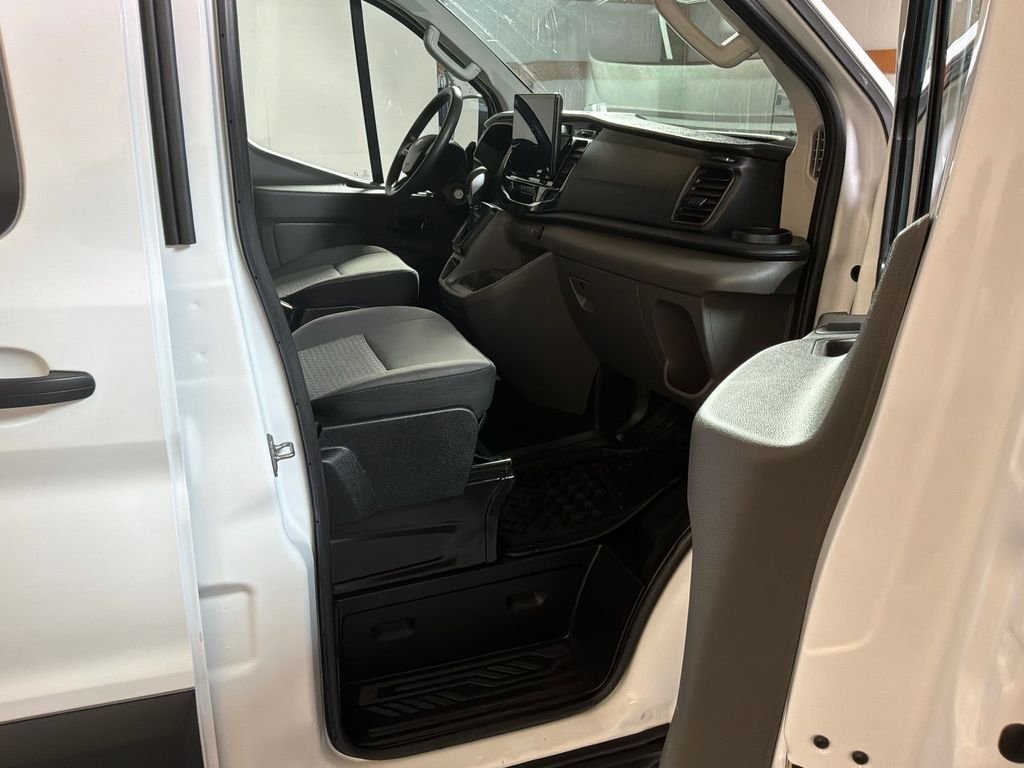 Used 2024 White Ford XLT image 22