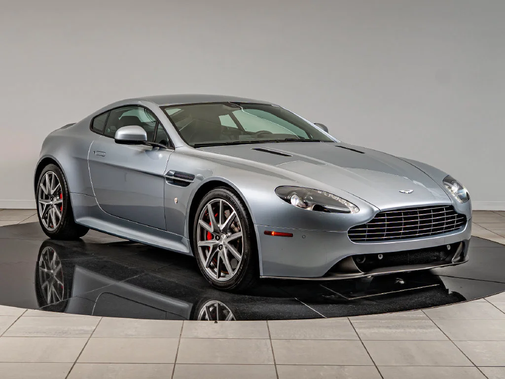 Used 2015 Skyfall Silver Aston Martin  image 3