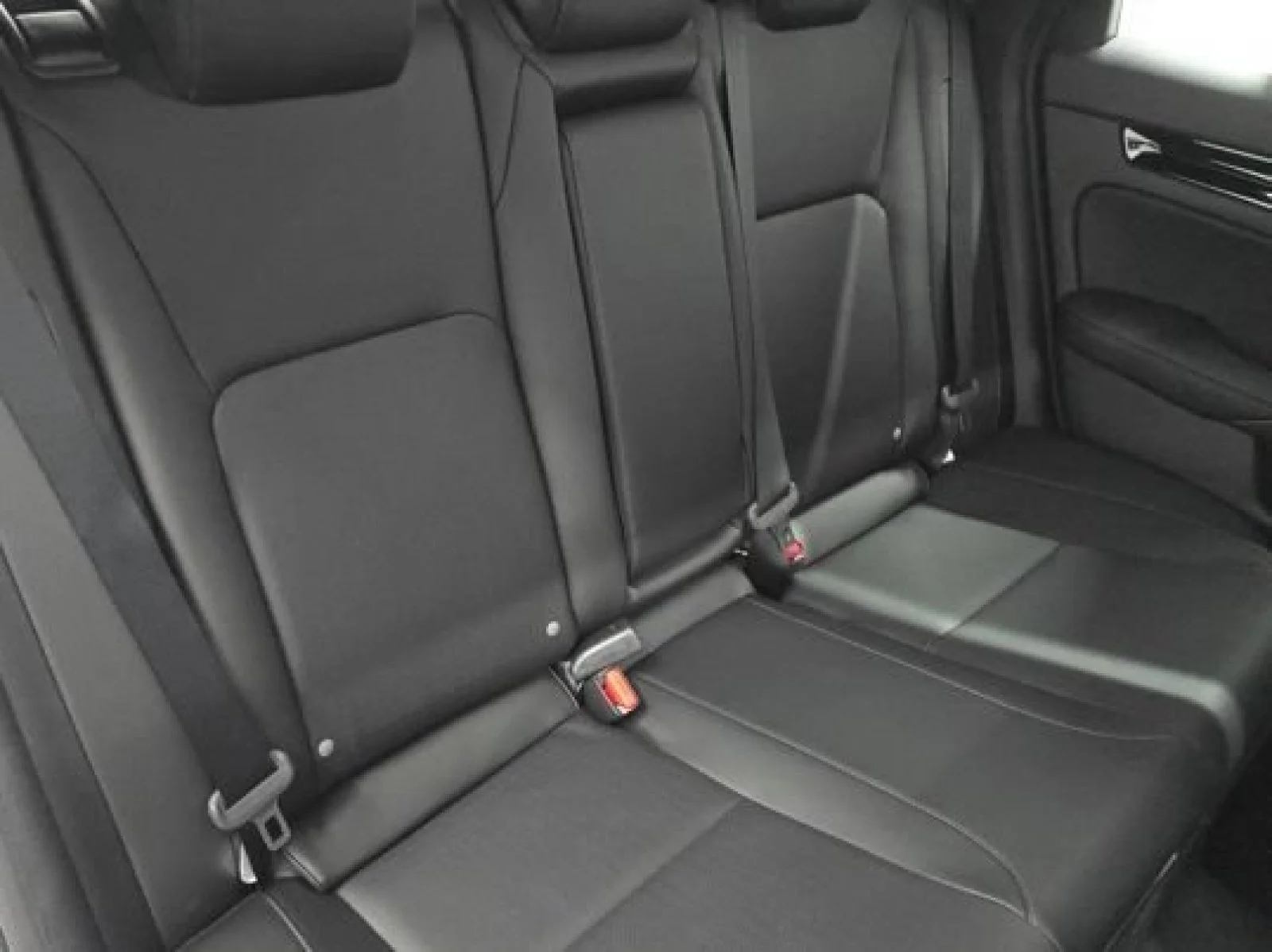 New 2026 Platinum White Pearl Honda Sport Touring image 25