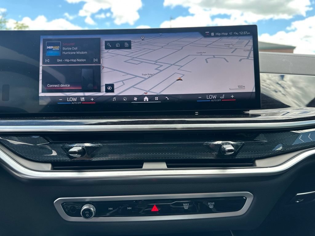 New 2026 Mineral White Metallic BMW xDrive40i image 36