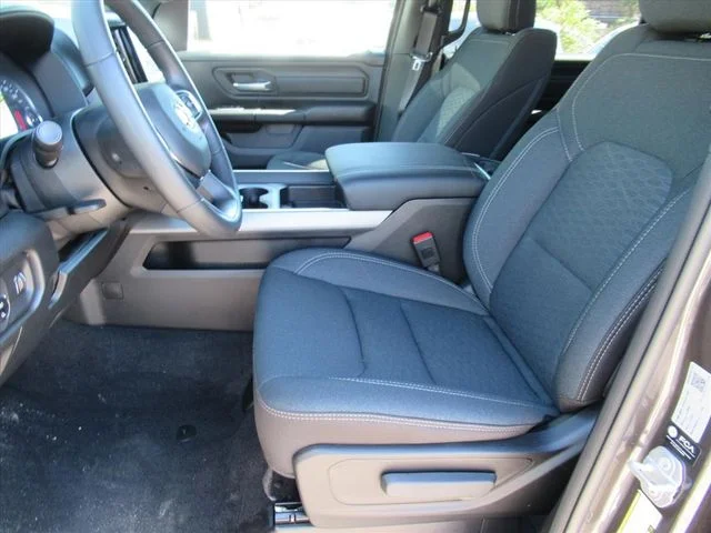 New 2026 Granite Crystal Metallic Clear-Coat Exterior Paint RAM Express image 16