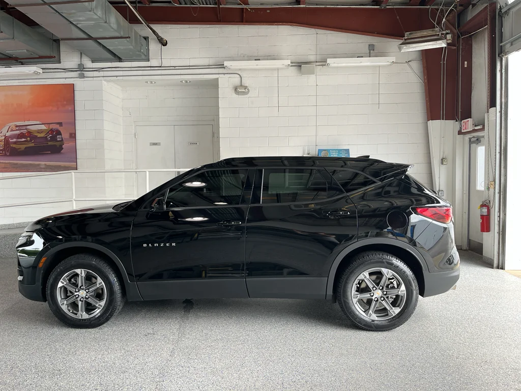 Used 2024 Black Chevrolet 2LT image 5