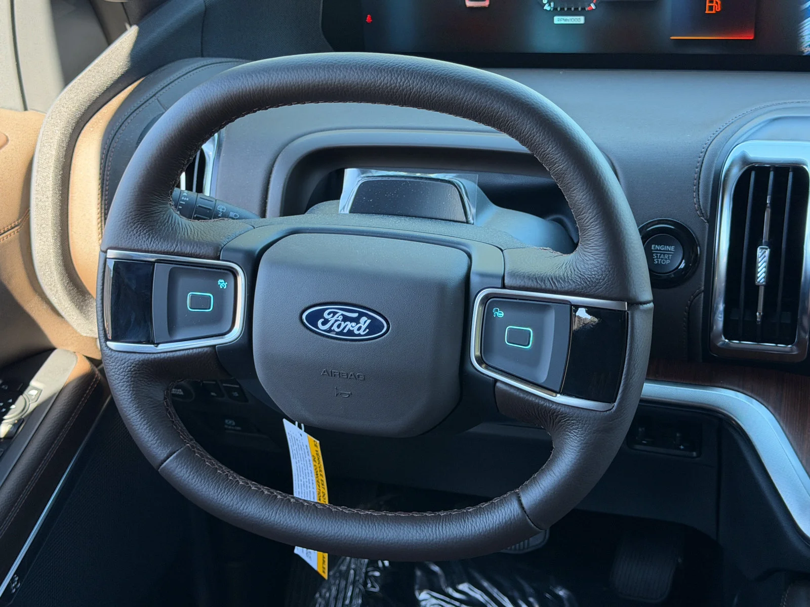 New 2027 Star White Metallic Tri-Coat Ford King Ranch image 25