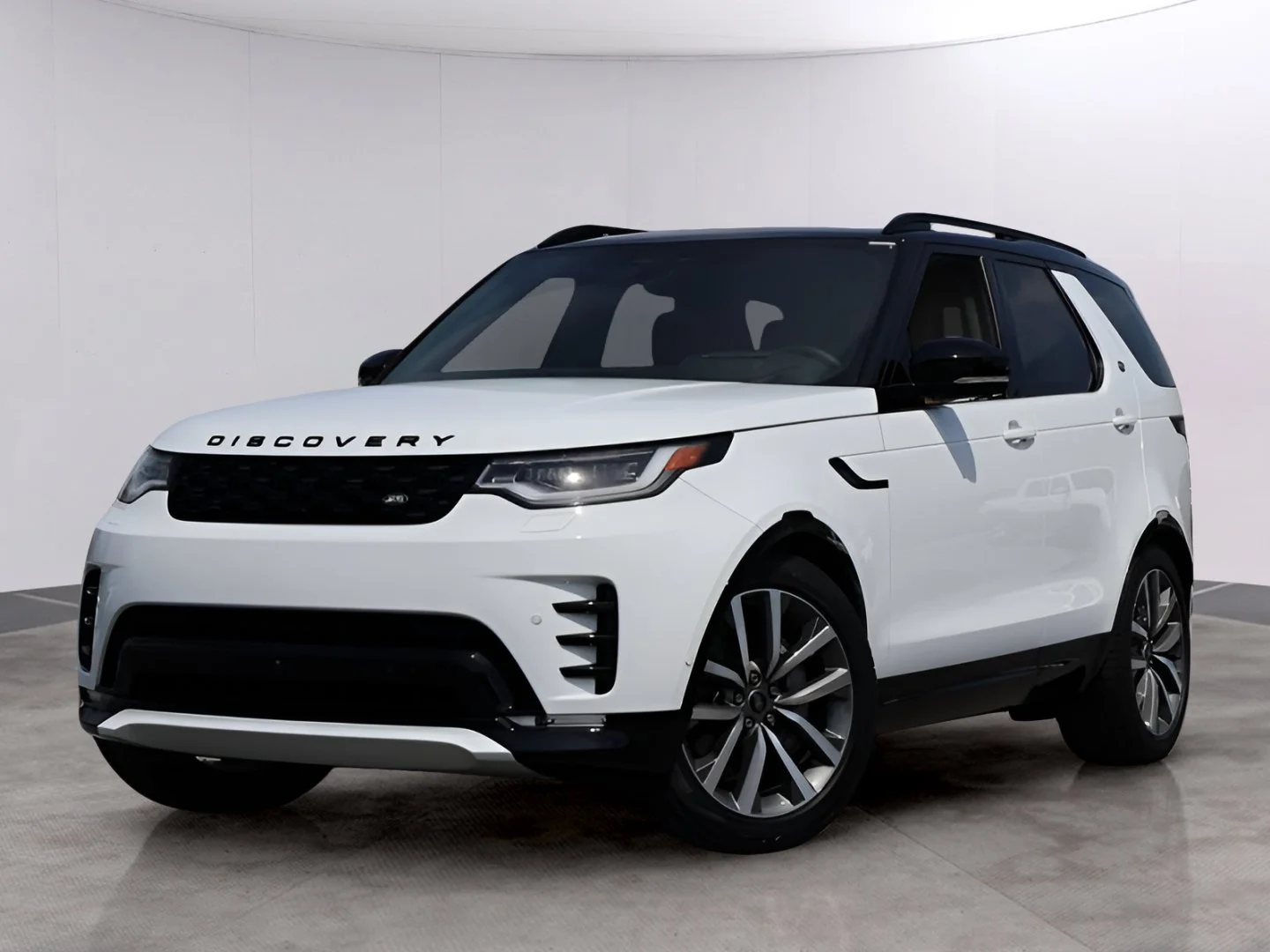 New 2026 Fuji White Land Rover Dynamic SE image 1