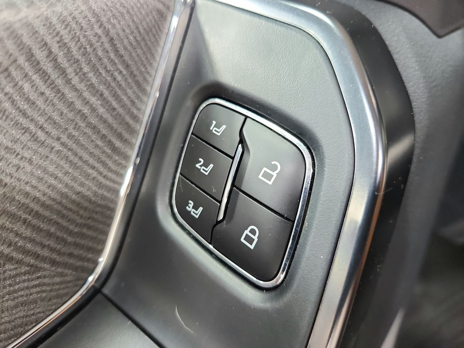 Used 2023 Azure / Gray Metallic Ford Platinum image 22