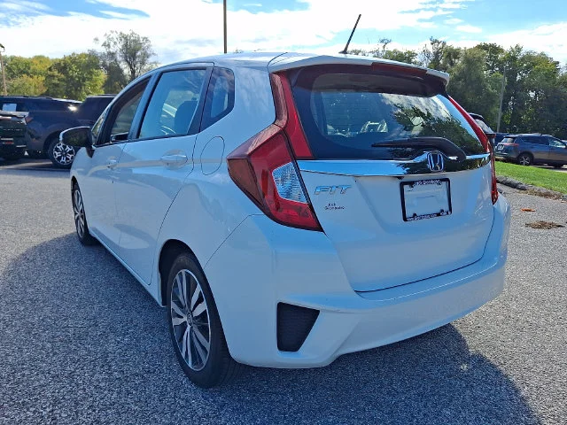 Used 2017 White Honda EX image 4