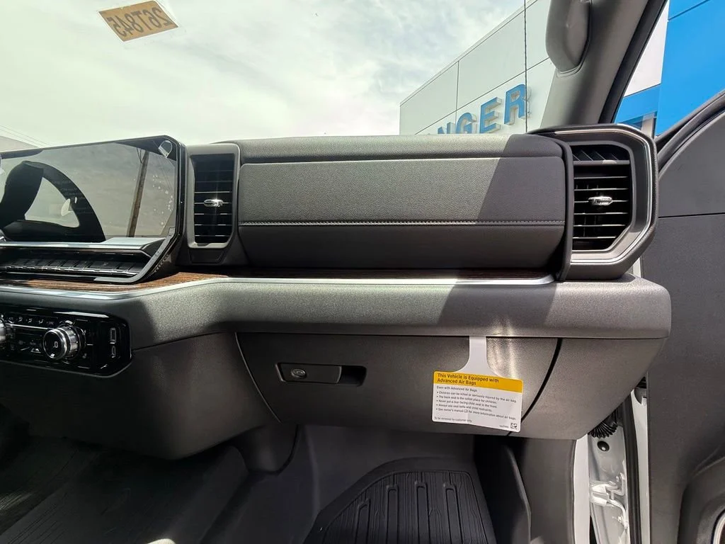 New 2026 Summit White GMC Elevation image 15