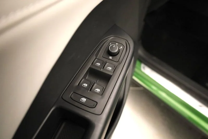 2026 Volkswagen Taos SE - Photo 10