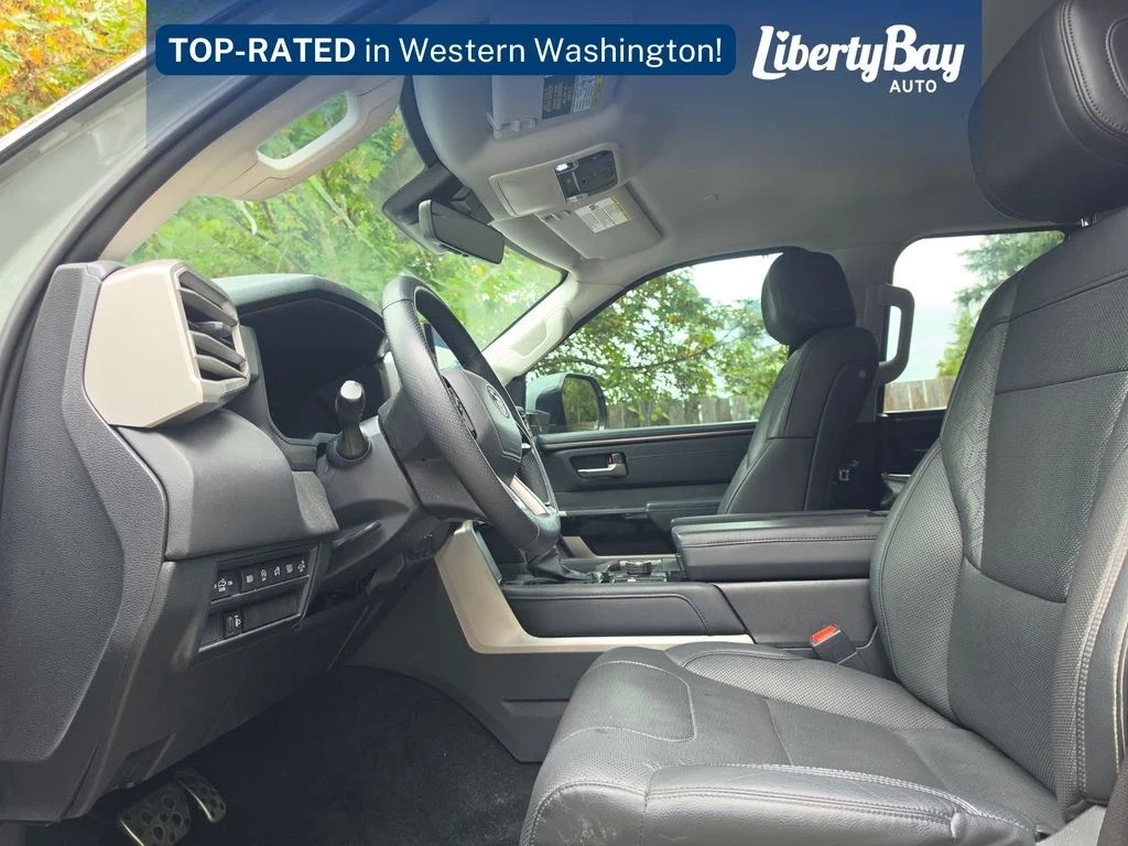 Used 2022  Toyota Limited image 10
