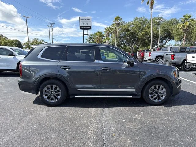 Used 2023 Gray Kia LX image 3