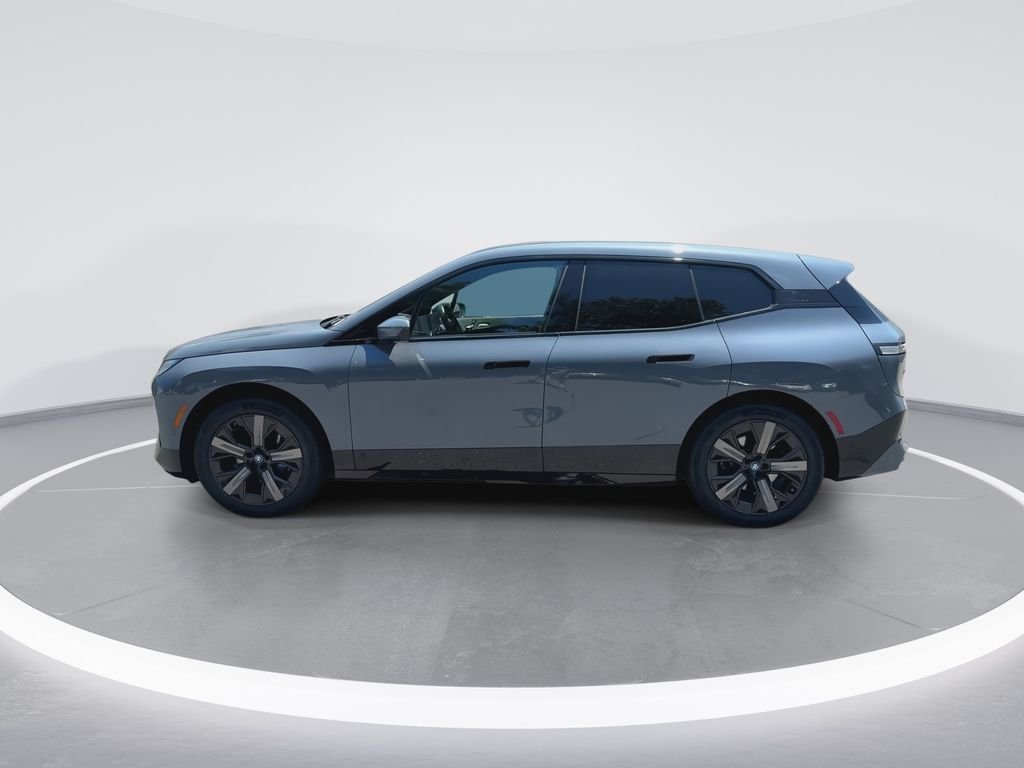 Certified Used 2024  BMW xDrive50 image 5