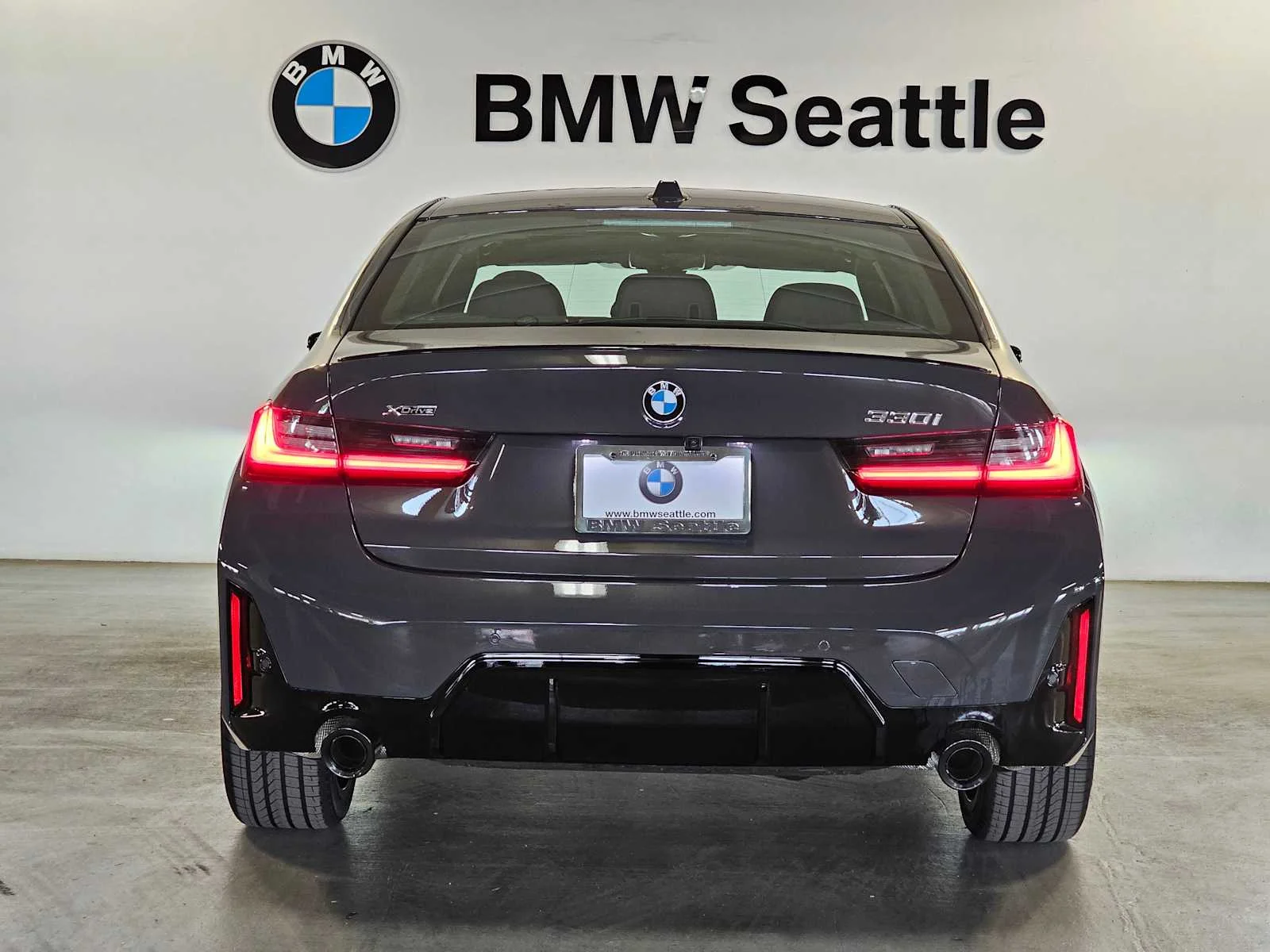New 2026 Dravit Grey Metallic BMW 330i NA xDrive image 5