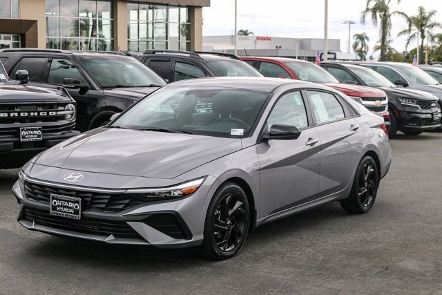 Certified Used 2026 Silver Hyundai SEL Sport image 5