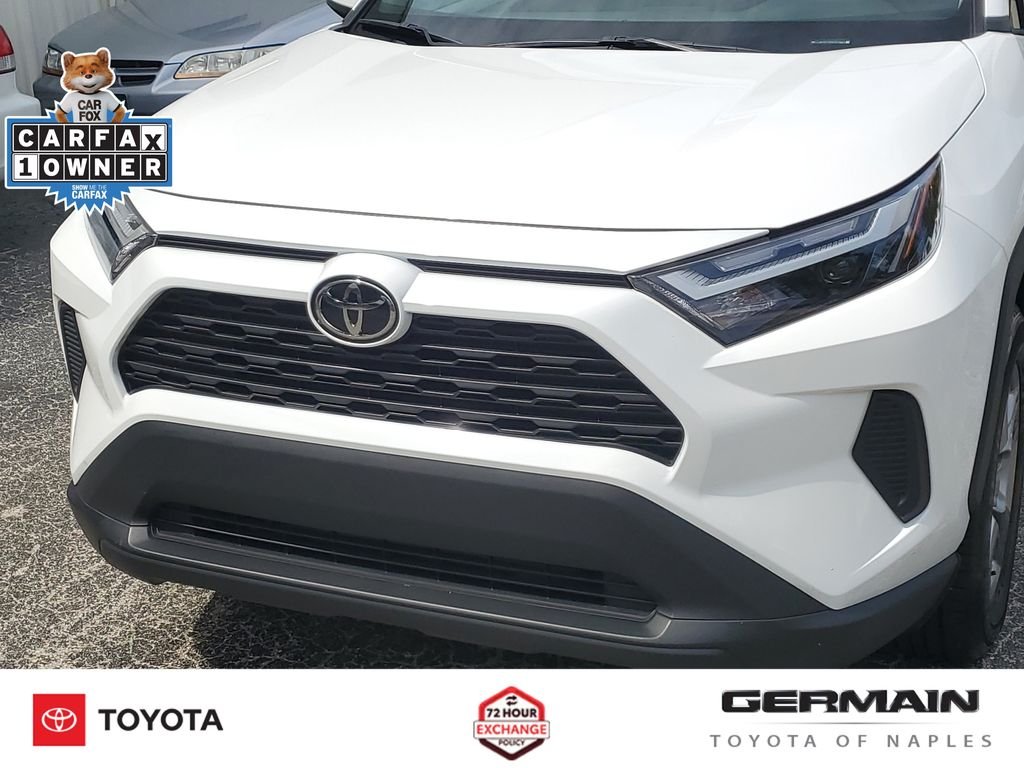 Used 2025 White Toyota XLE image 14
