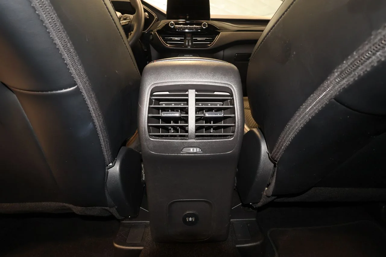 Used 2025 Silver Ford ST-Line Select image 29