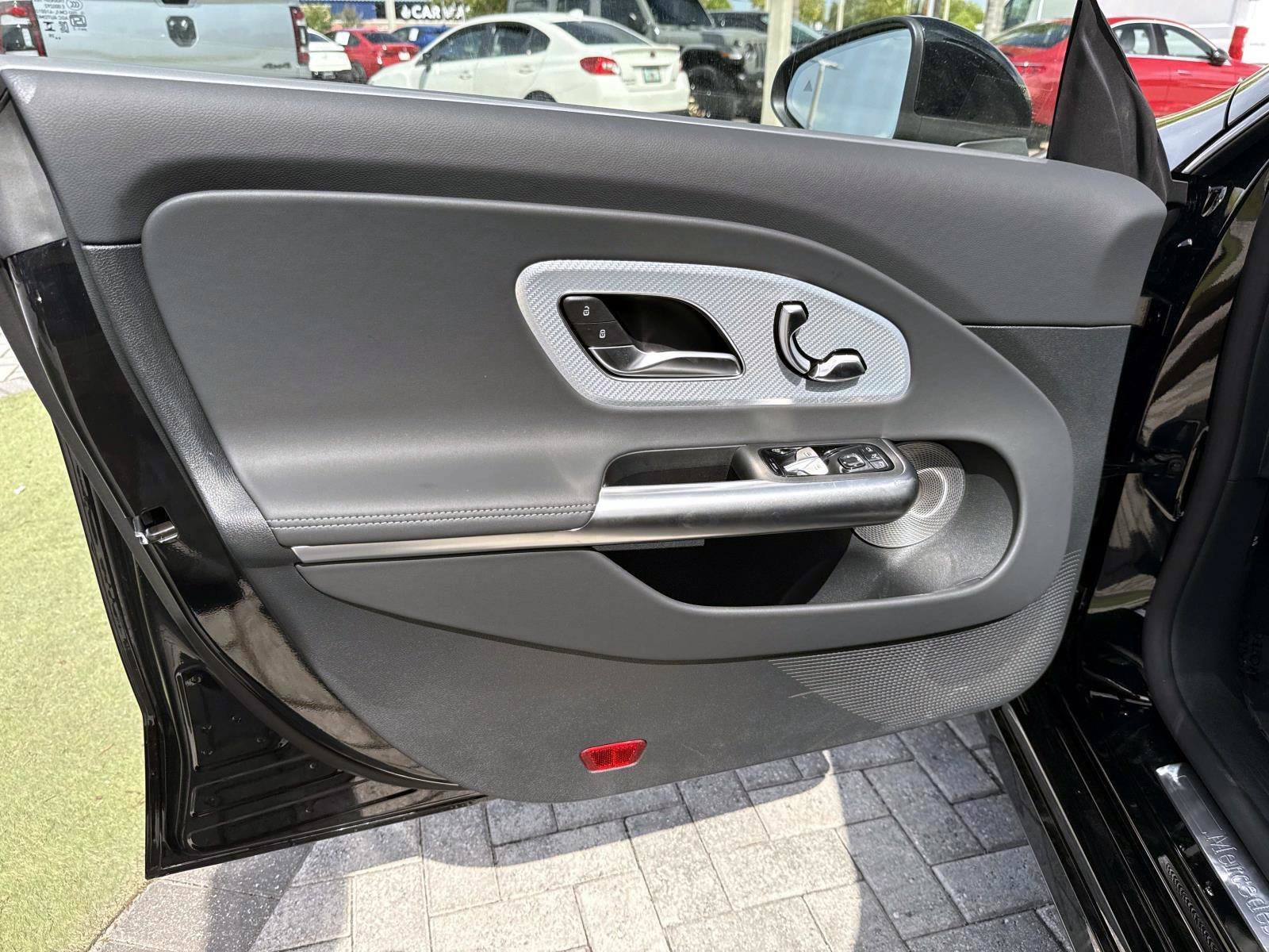 New 2027 Cosmos Black Mercedes-Benz 350 Electric 4MATIC® image 15