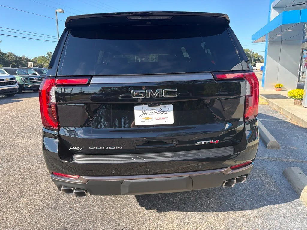 New 2026 Onyx Black GMC AT4 Ultimate image 4