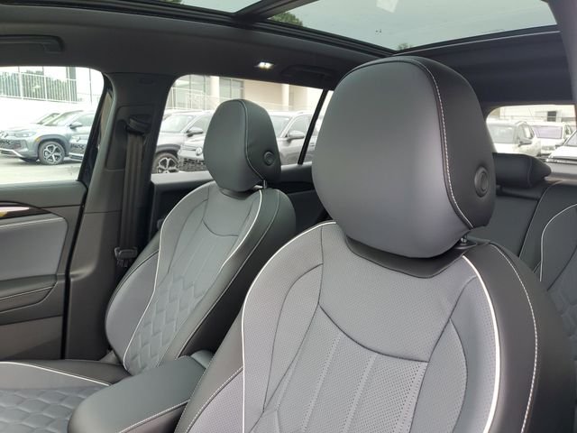 New 2026 Black Volkswagen 2.0T SEL R-Line Turbo image 16