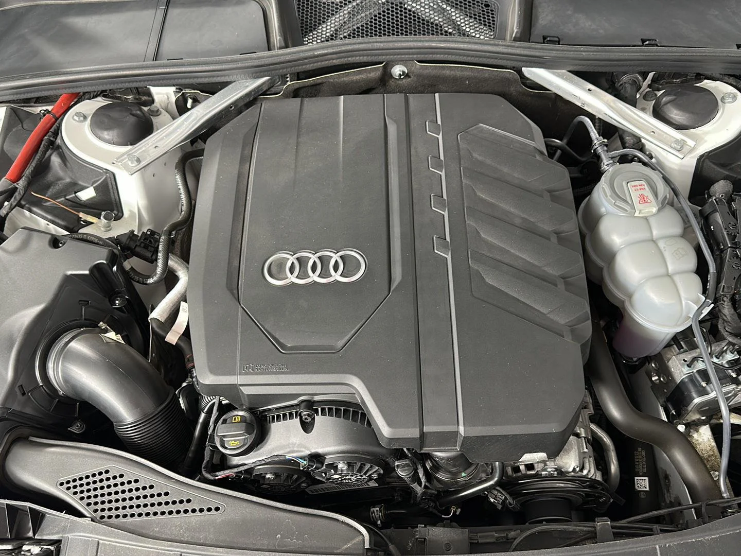Used 2023 Glacier White Metallic Audi Premium image 30